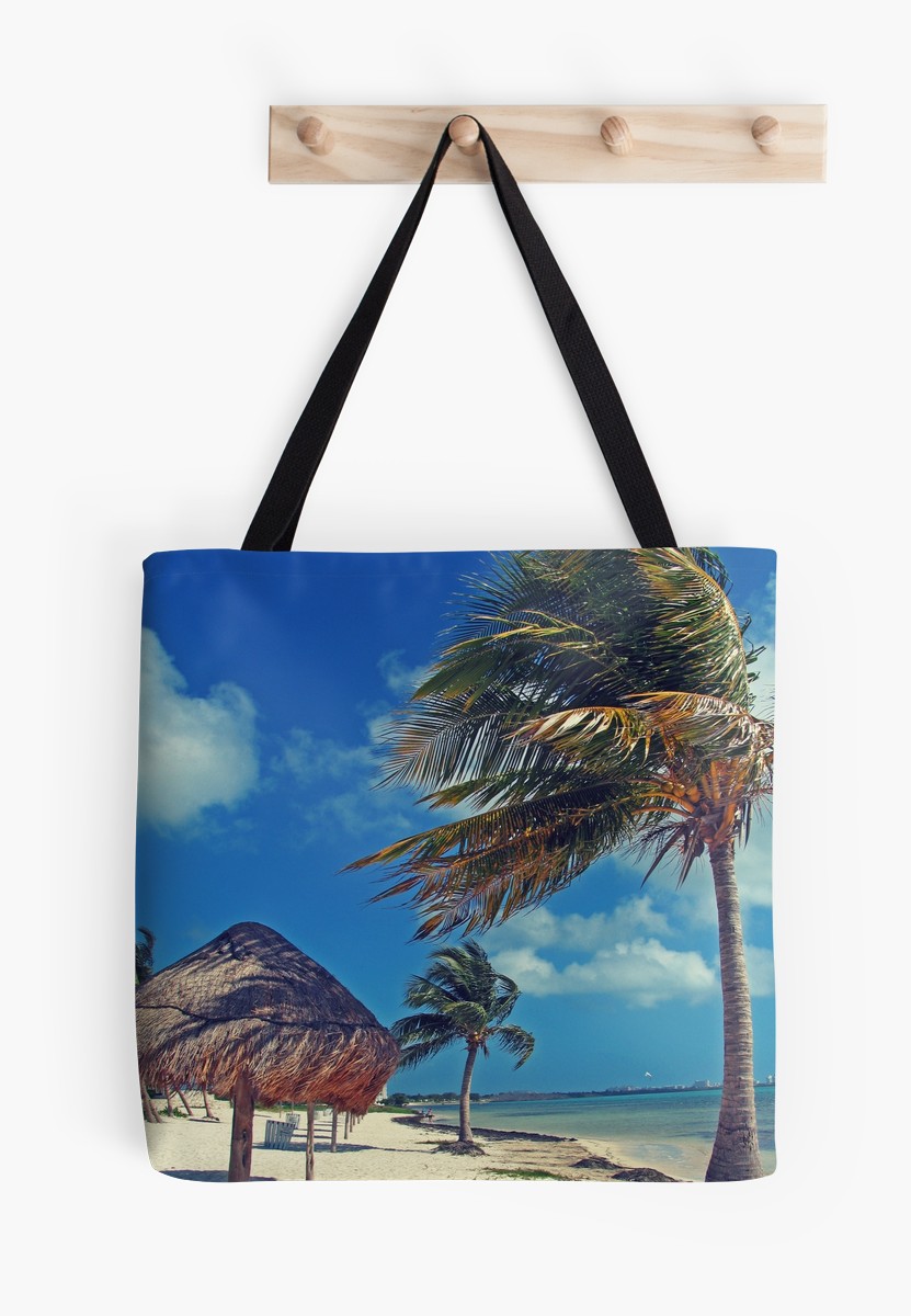“Cancún” Tote Bags