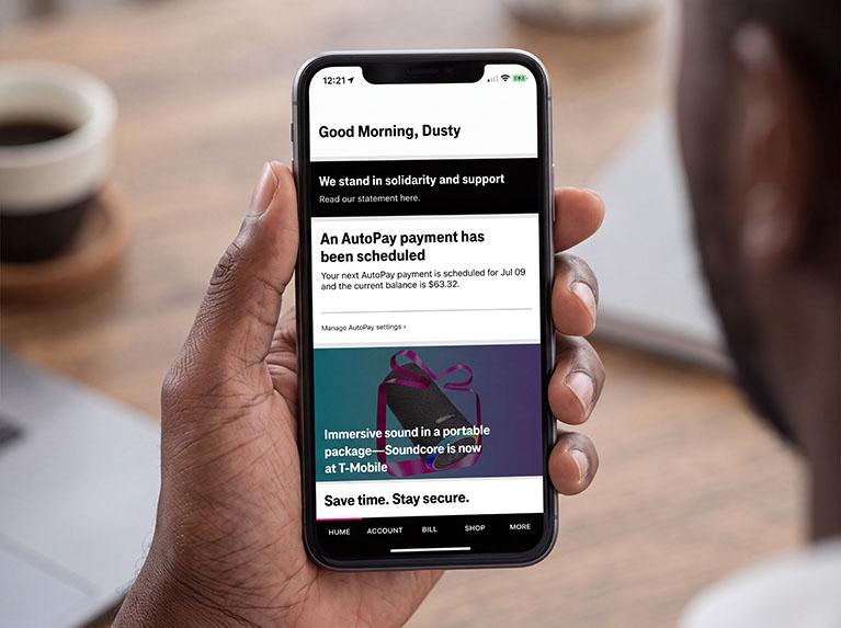UX, Art Direction & Design: In-App Promo for Anker at T-Mobile